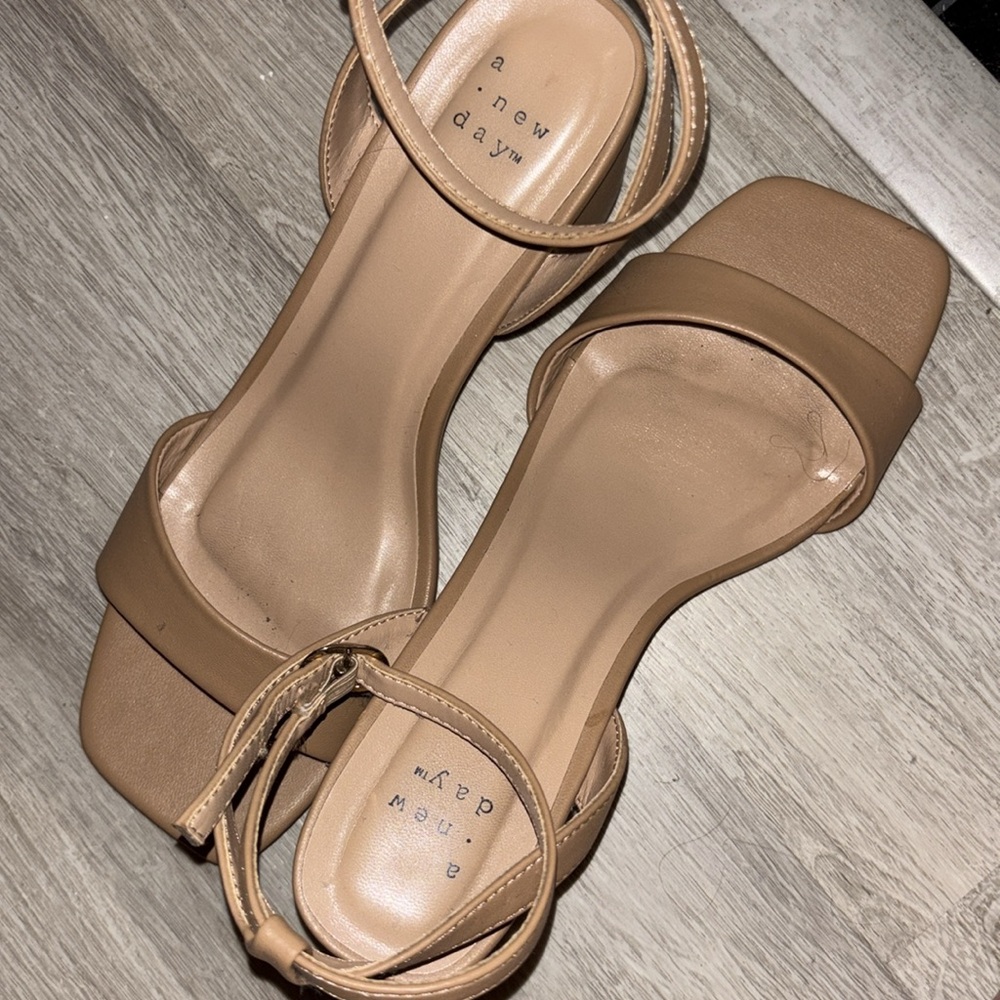 Heel Sandals - Picture 8 of 8